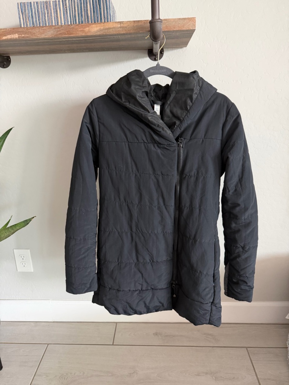 lululemon athletica Black Hooded Puffer Jacket
